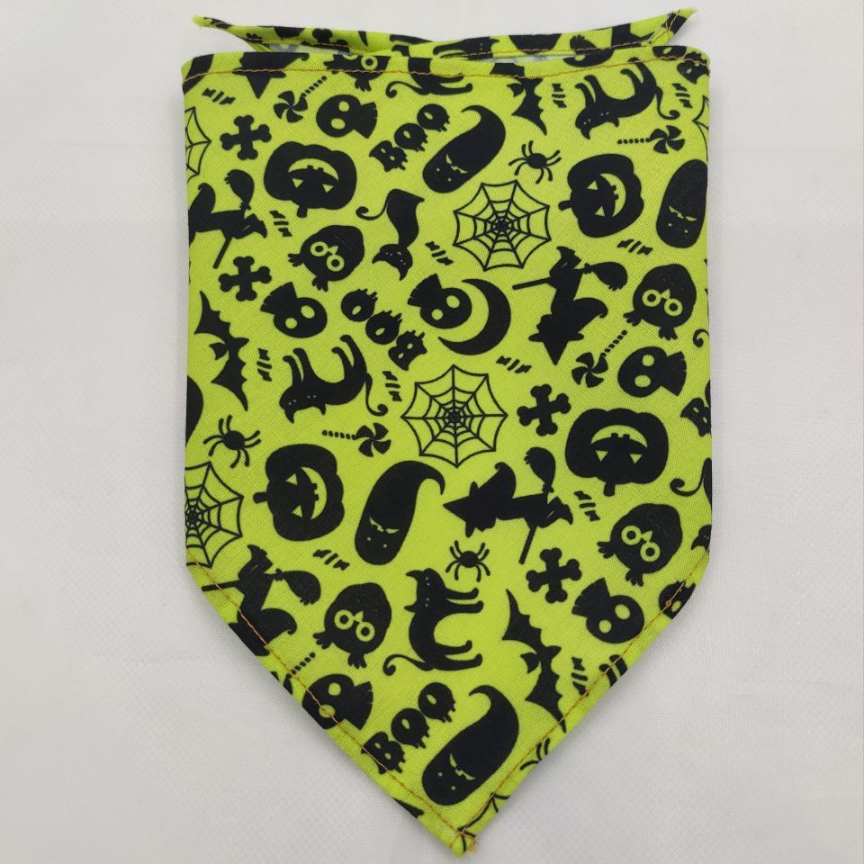 Pet Bandana Bib – Triangle Drool Towel for Dogs & Cats