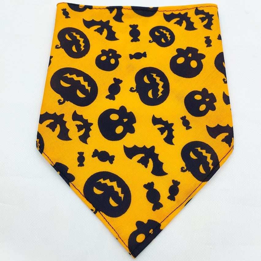 Pet Bandana Bib – Triangle Drool Towel for Dogs & Cats
